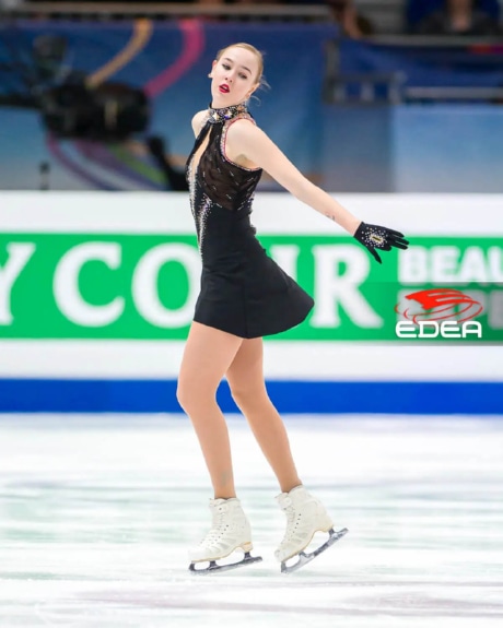 Ice Gallery Skates U.S.